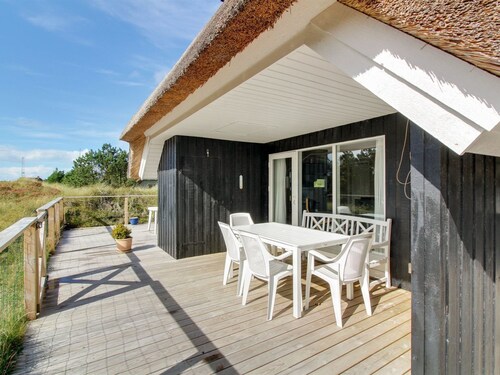 "Annli" - 1.5km from the sea by Interhome