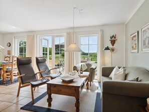 TV, peis og DVD-spiller