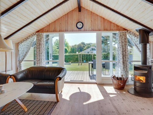 "Annelore" - 400m from the sea by Interhome