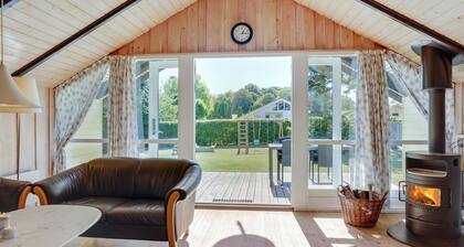 "Annelore" - 400m from the sea by Interhome