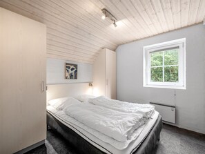 6 bedrooms, internet