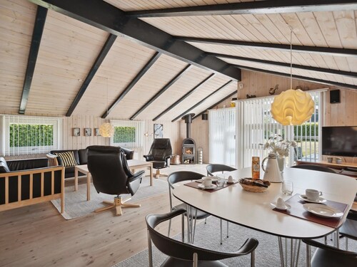 "Inge" - 300m from the sea by Interhome