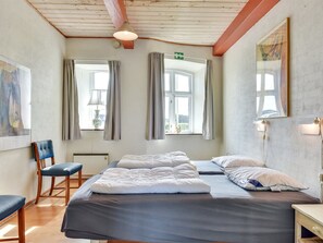 10 chambres, accès Internet