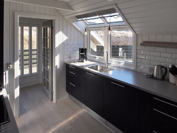 Fridge, oven, dishwasher, highchair