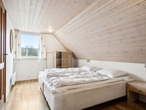 2 bedrooms, internet