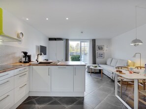 Fridge, oven, dishwasher, highchair