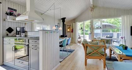 "Raija" - 400m from the sea by Interhome