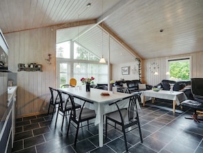 Dining - "Hermand" - 700m from the sea by Interhome (Glesborg)