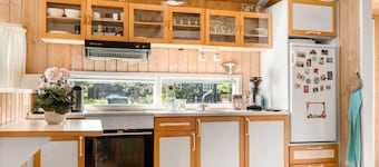 "Anthonia" - 1.6km from the sea by Interhome