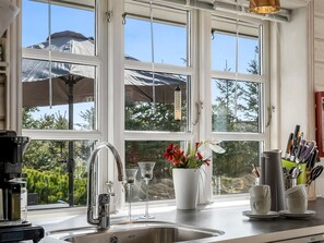 Interior - "Mathy" - 900m from the sea by Interhome (Løkken)
