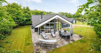 "Valentin" - 400m to the inlet by Interhome