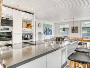 Fridge, microwave, oven, dishwasher - "Druscilla" - 650m from the sea by Interhome (Saltum)