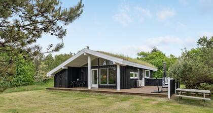 "Evan" - 1.3km from the sea by Interhome