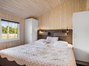 4 bedrooms, WiFi