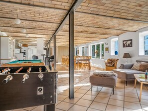 Spielezimmer