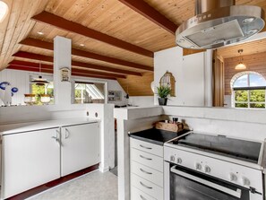 Fridge, microwave, dishwasher, cookware/dishes/utensils - "Pia" - 400m from the sea by Interhome (Ringkøbing)