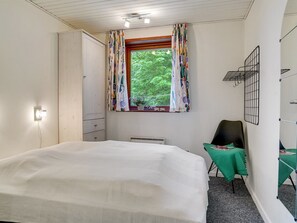 3 bedrooms, internet