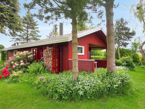 "Thing" - 200m from the sea by Interhome
