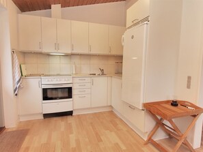 Fridge, oven, dishwasher, highchair
