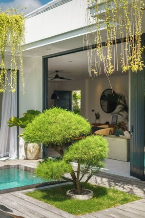 Exterior - Villa Casa Kreole - Stylish 2BR villa (Canggu)