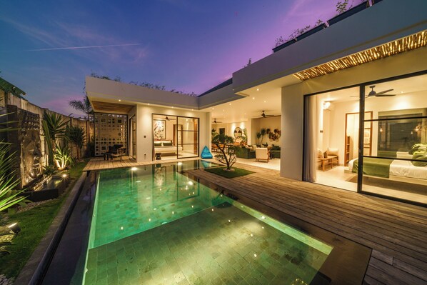 Exterior - Villa Casa Kreole - Stylish 2BR villa (Canggu)