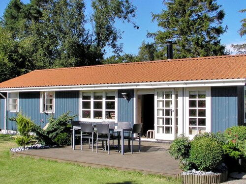 "Nitis" - 200m from the sea by Interhome