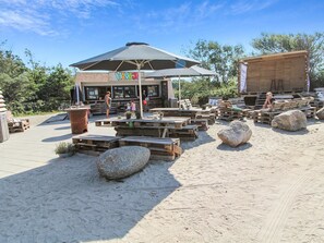 Outdoor dining - "Wilgrib" - 400m from the sea by Interhome (Højby)