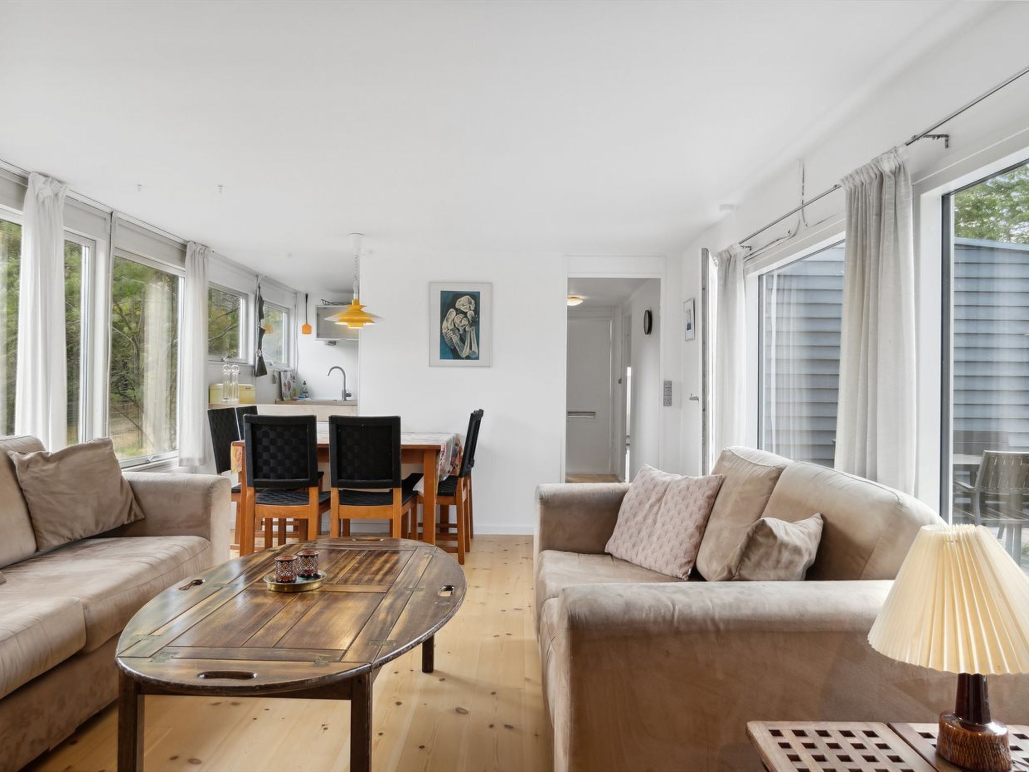 Televisio, takka, DVD-soitin