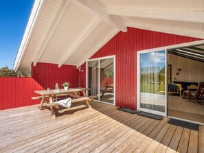 Outdoor dining - "Throkil" - 450m to the fjord by Interhome (Hemmet)