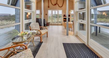 "Janni" - 250m from the sea by Interhome