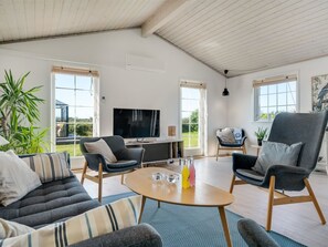 Tv, pejs, dvd-afspiller