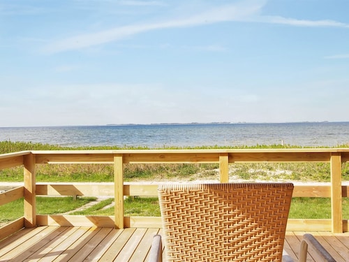"Bertold" - 20m from the sea by Interhome