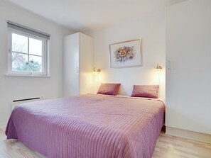 3 bedrooms, WiFi - "Manola" - 300m from the sea by Interhome (Brenderup Fyn)