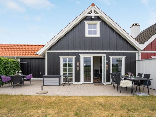 "Manola" - 300m from the sea by Interhome