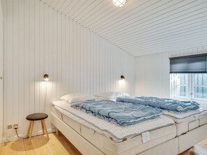 3 bedrooms, internet