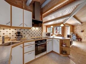 Réfrigérateur, micro-ondes, four, lave-vaisselle