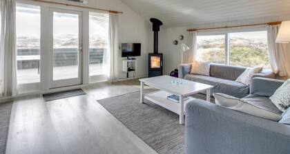 "Lilja" - 1.5km from the sea by Interhome