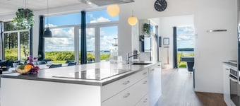 "Eloise" - 50m to the inlet by Interhome