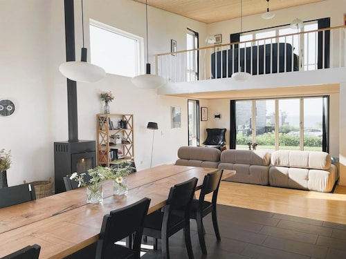 "Lyly" - 100m from the sea by Interhome