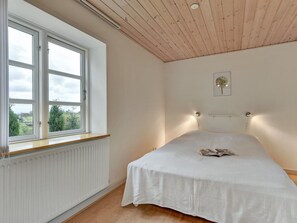 3 bedrooms, WiFi