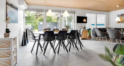 "Sverker" - 300m from the sea by Interhome