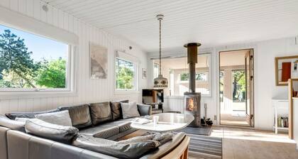 "Arendine" - 700m from the sea by Interhome