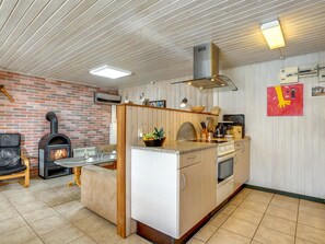 Køleskab, mikrobølgeovn, ovn, opvaskemaskine