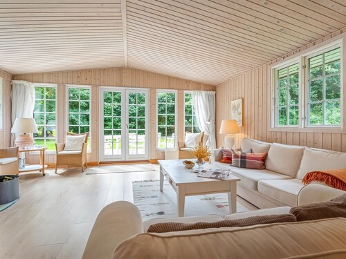 "Tineke" - 200m from the sea by Interhome