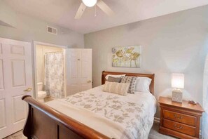 2 bedrooms, iron/ironing board, free WiFi, bed sheets