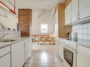 Fridge, oven, dishwasher, cookware/dishes/utensils