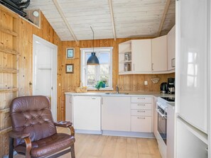 Fridge, oven, dishwasher, highchair