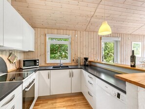 Fridge, microwave, dishwasher, cookware/dishes/utensils - "Hertta" - 200m from the sea by Interhome (Væggerløse)
