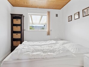 3 bedrooms, WiFi - "Onni" - 1km from the sea by Interhome (Væggerløse)