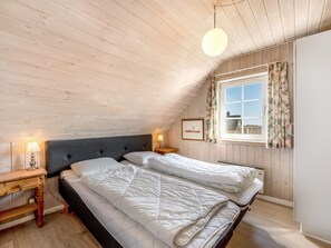 4 室のベッドルーム、WiFi